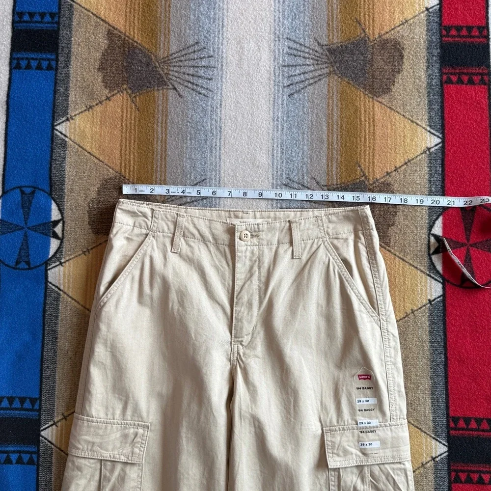 Levis 94 Baggy Cargo Pants Mens 29x30 Tan Khaki Wide Leg Drawstring Hem New
